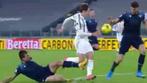 Mano Hoedt: «Rigore evidente. Il VAR non è intervenuto perchè…»