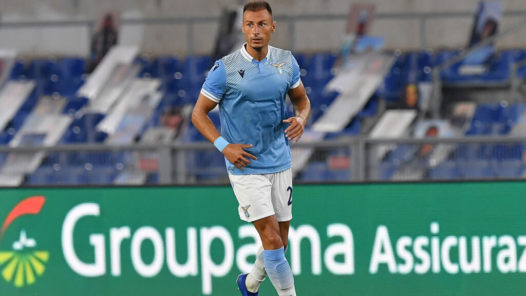 Radu, l'omaggio della Lazio al Boss per le 402 presenze VIDEO 1 Radu 2