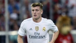 Kroos dice addio alla nazionale: «Un onore indossare questa maglia»
