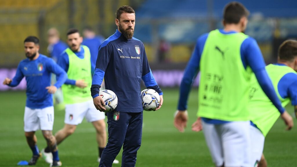 De Rossi: «Ho una polmonite. Non avrei potuto curarla a casa» 1 De Rossi Italia