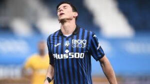 Infortunio Pessina, il giocatore esce in barella: Lazio a rischio?