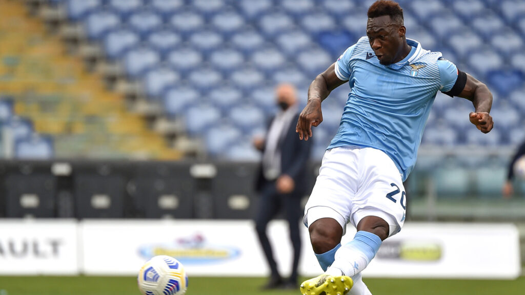 Zona Caicedo, l'attaccante salva ancora la Lazio all'ultimo minuto: i numeri 1 Rigore Caicedo