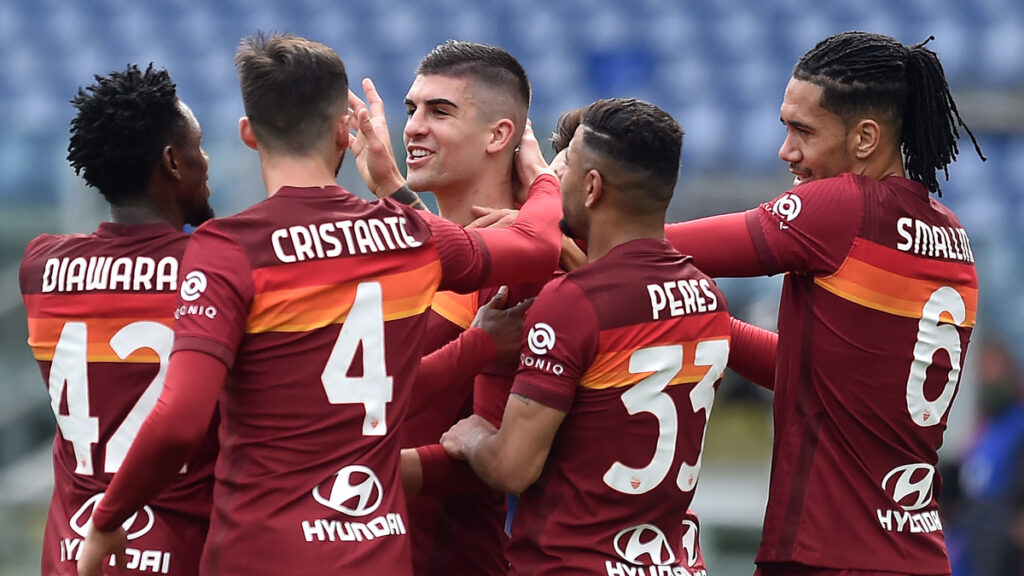 Serie A, la Roma vince sul Bologna e resta a -1 dalla Lazio 1 Roma