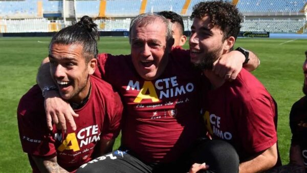 Salernitana castori