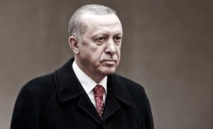Erdogan carica la Turchia: «Maestro Senol, figli miei, Allah vi benedica»