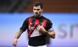 Milan, i tifosi contro Romagnoli e Kessié: «Cordiali saluti agli insoddisfatti»