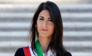 Virginia Raggi: «Laziale grazie a mio marito. E su Lotito e Sarri…»