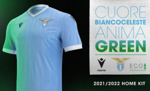 La Lazio presenta la nuova maglia: «Ha un’anima sostenibile»