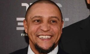 Roberto Carlos: «Sono curioso di vedere Sarri a Roma»