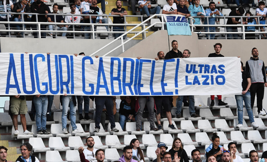 Torino-Lazio, striscione per Gabriele Sandri dal settore ospiti FOTO 1 Gabriele Sandri tifosi Lazio
