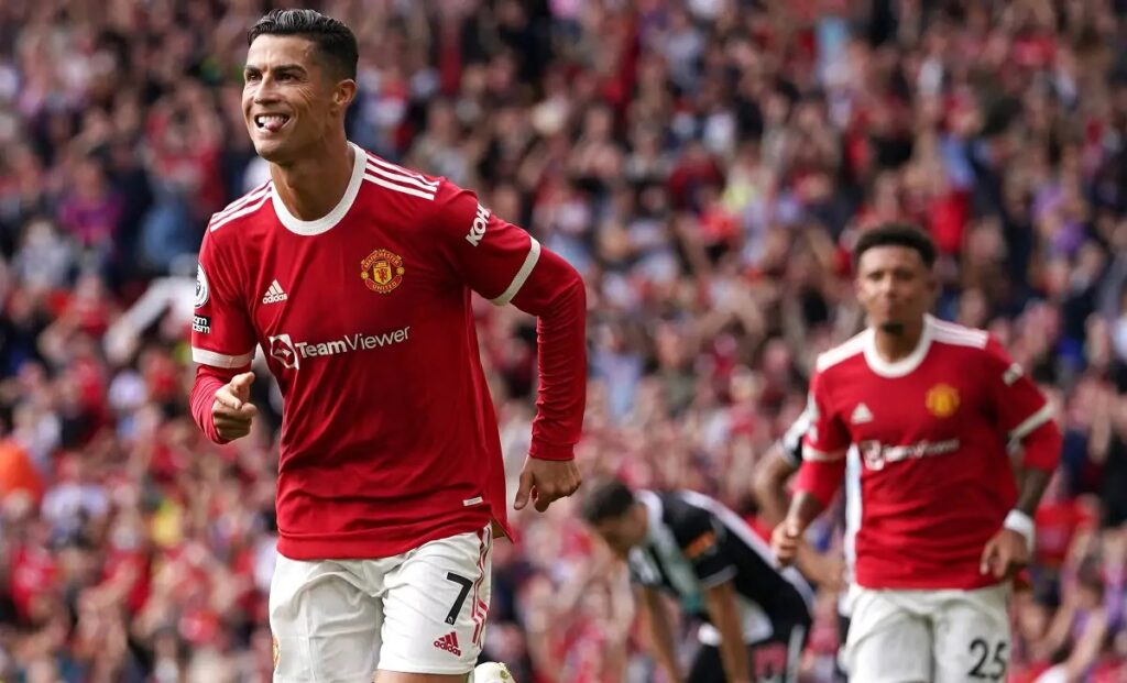 Ronaldo mette paura all'Italia: una tripletta con sguardo ai playoff Mondiali 1 Ronaldo