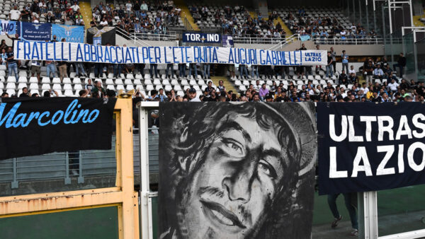 Striscione tifosi Lazio Gabriele Sandri