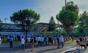 Stadio Flaminio, il sit-in dei tifosi: «È la casa dei laziali» FOTO