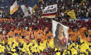 Roma sotto osservazione della Lega: rischia una multa…per l’inno