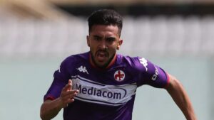 Fiorentina, Nico Gonzalez positivo al Covid. Il comunicato del club