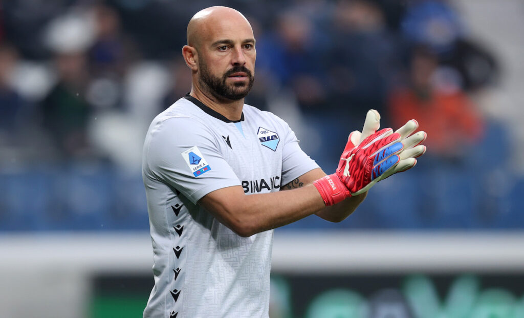 Giudice Sportivo: la decisione per la monetina a Reina. Ammenda a Mourinho, Curva Sud chiusa 1 Reina 1DX31150