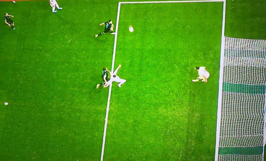 Rigore Milik Acerbi