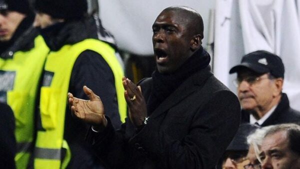 Seedorf applaude milan gennaio 2014 ifa