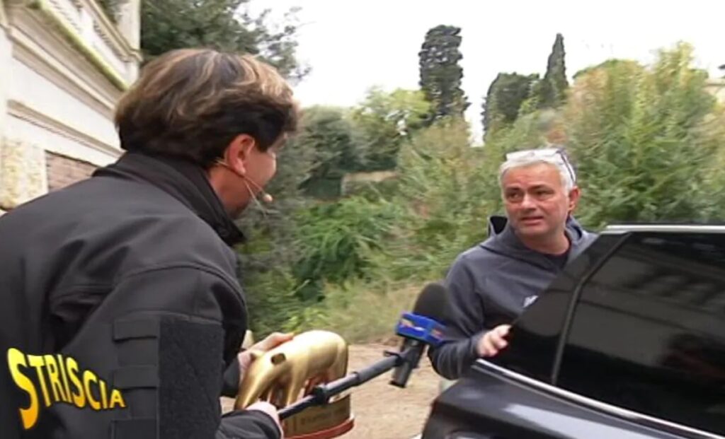 Mourinho, Tapiro d'Oro: «Ha perso apposta perché è ancora interista?» 1 Staffelli Mourinho