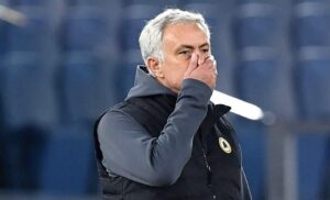 Mourinho: «Smalling? In Inghilterra lo chiamano “Smalldini”»