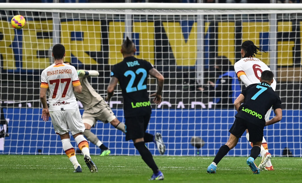 Coppa Italia, l'Inter supera la Roma e attende la vincente di Milan Lazio in semifinale 1 Gol Sanchez Inter Roma
