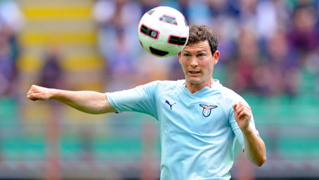 Lichtsteiner riparte dal Basilea: ufficiale l'incarico per l'ex Lazio 1 Lichtsteiner
