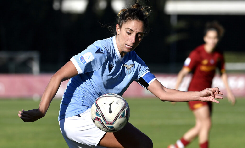 Lazio Women, Flaminia Simonetti racconta lo spogliatoio biancoceleste sui social: «Ecco chi è la più saggia, la più simpatica e la più caciarona» 1 Pezzotti Lazio Women