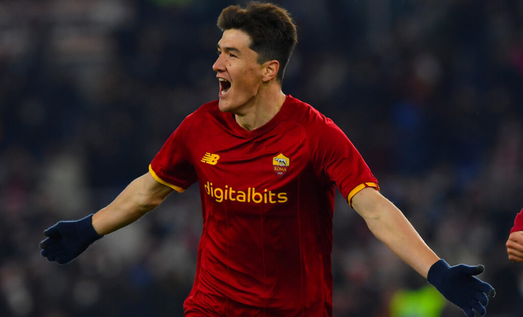 Roma, Shomurodov: «Voglio entrare in Champions e vincere la Conference League» 1 Shomurodov