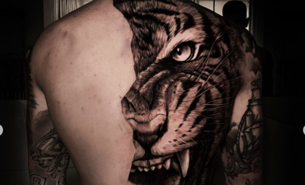 Zaccagni, nuovo maxi tatuaggio per l'arciere biancoceleste - FOTO 1 Zaccagni 7