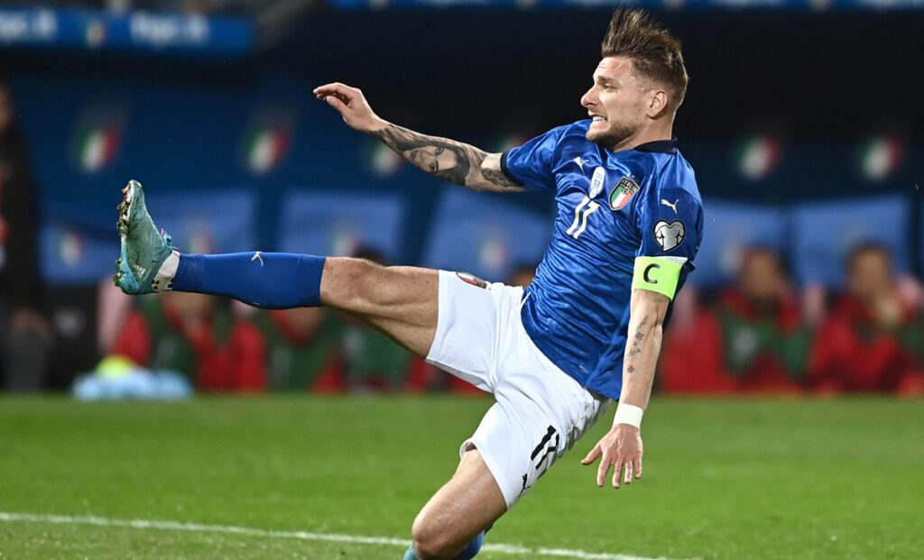 Italia, Sarri difende Immobile: «È solo un capro espiatorio, fossi in lui...» 1 Immobile Italia 2