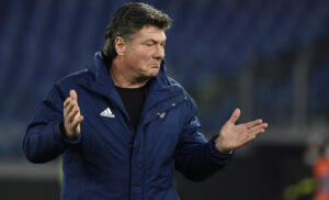 Napoli, Mazzarri perde un titolare in difesa: salterà anche il match con la Lazio