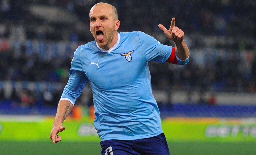 Rocchi, progetto ambizioso per l'ex attaccante: i dettagli 1 ROCCHI