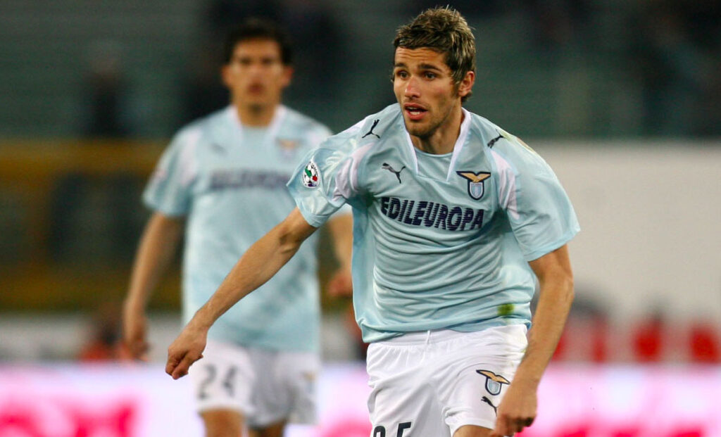 Behrami dà l'addio al calcio: l'ex Lazio si ritira a 37 anni 1 Behrami