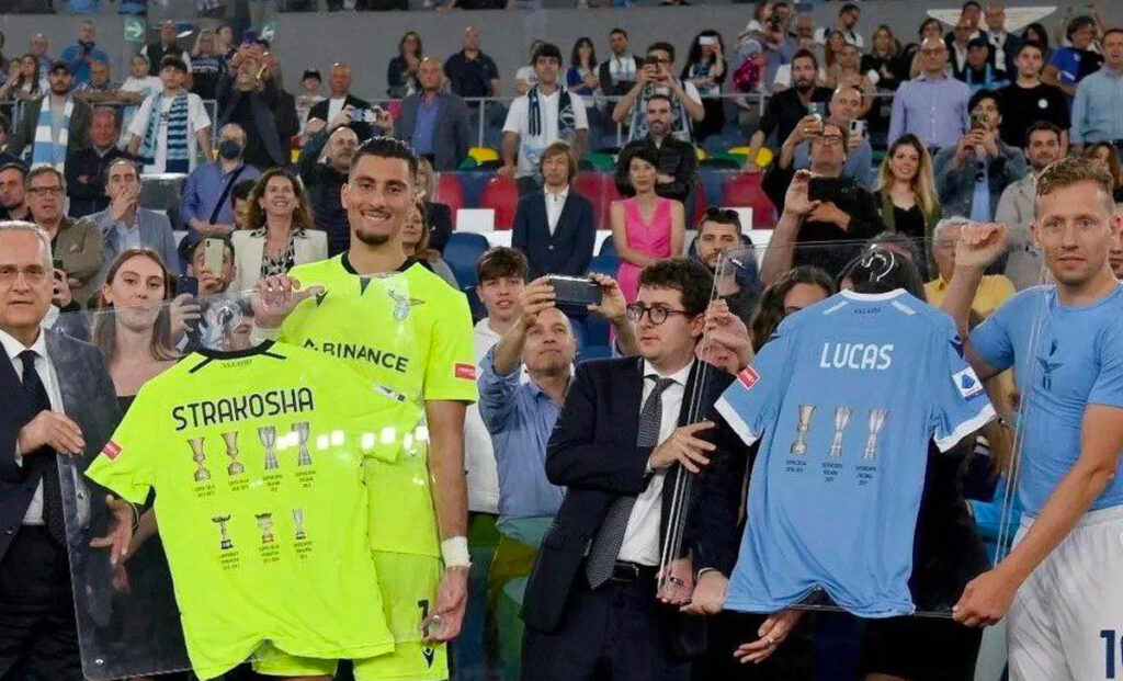 La Lazio saluta Leiva e Strakosha: «Insieme abbiamo lottato, sudato vinto!» 1 Leiva Strakosha