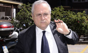 Lazio, Lotito incorona Sarri: «È un grande allenatore»