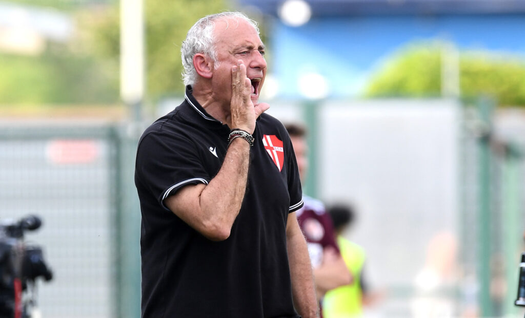 Mandorlini elogia la Lazio: «Baroni sta facendo un lavoro importante e la squadra sta dimostrando questo in campo» 1 Mandorlini