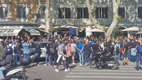 Tifosi Inter Ponte Milvio