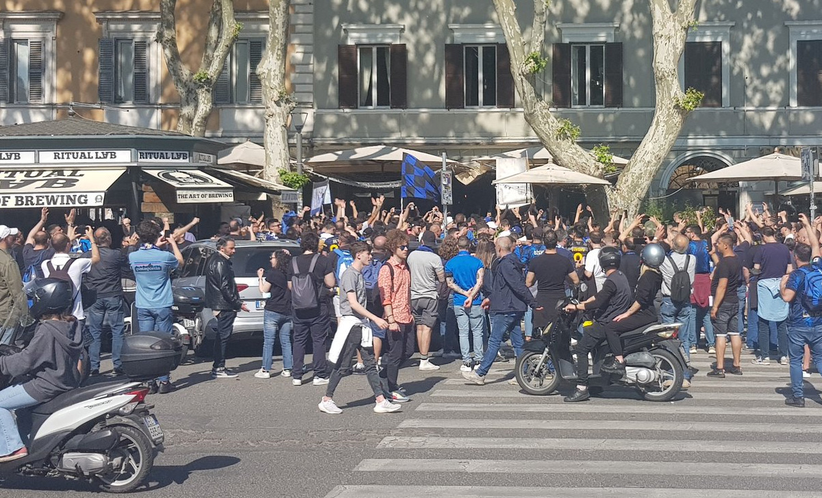 Tifosi Inter Ponte Milvio