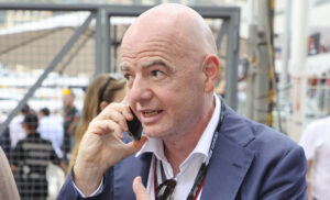 Infantino: «Per il Mondiale tutto è a buon punto. Gli stadi saranno bellissimi»