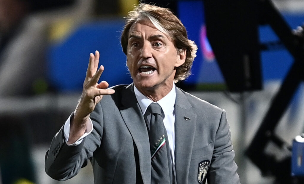 Mancini, la rivelazione: «Sarei rimasto altri dieci anni in Nazionale» 1 Mancini 10