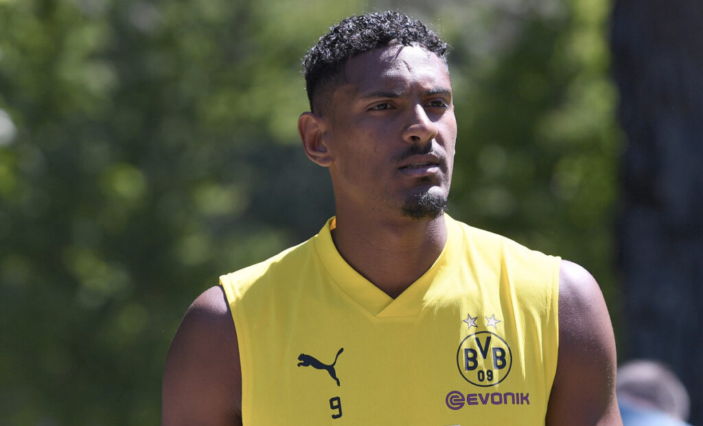 Borussia Dortmund, Haller dovrà sottoporsi alla chemioterapia: i dettagli 1 Haller