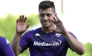 Fiorentina, Jovic lancia la sfida: «Voglio il quarto o quinto posto!»