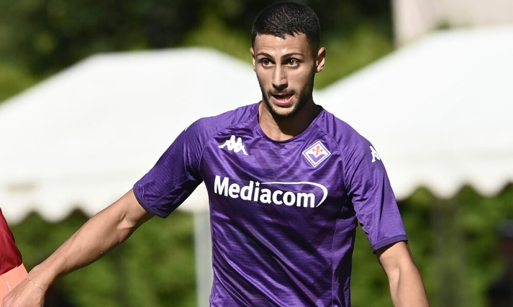 Lazio nel caos: Mandragora esulta per la salvezza, tifosi biancocelesti in polemica! Lazio nel caos: Mandragora esulta per la salvezza, tifosi biancocelesti in polemica!