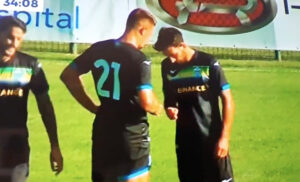 Milinkovic, Cataldi e Luis Alberto: il siparietto per battere la punizione – VIDEO