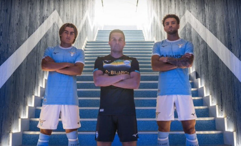 Seconda maglia Lazio: c'è la data per la presentazione ufficiale. I dettagli 1 maglie lazio