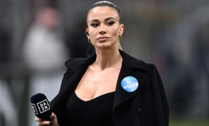 Diletta Leotta, un dettaglio nel suo outfit non passa inosservato durante Juventus-Roma – FOTO