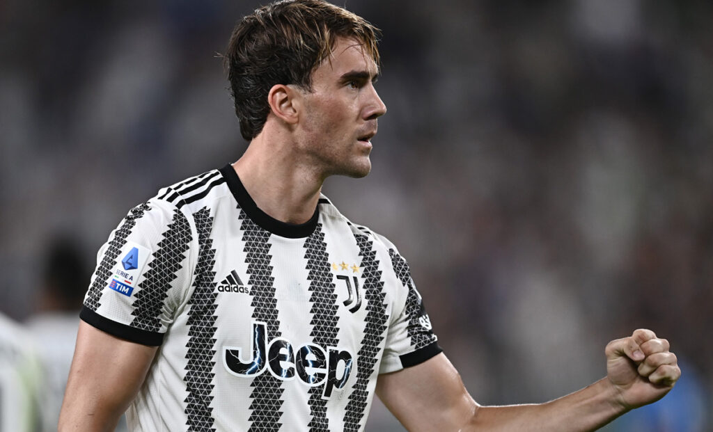 Lazio, Vlahovic senza pietà: i biancocelesti diventano la vittima preferita del serbo 1 Esultanza Vlahovic