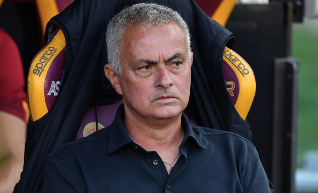 Mourinho torna in panchina, la prima comunicazione UFFICIALE: l’annuncio del suo NUOVO CLUB 1 Mourinho