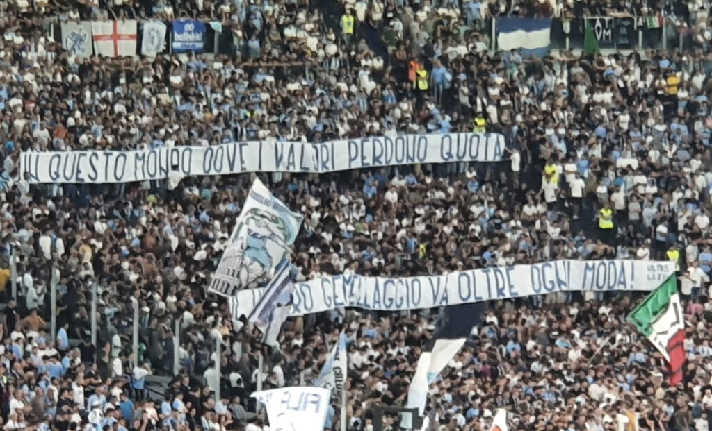 Striscione tifosi Lazio