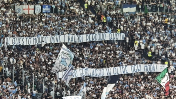 Striscione tifosi Lazio